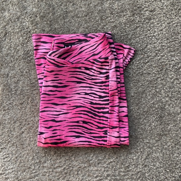 Poison Pants - Picture 2 of 5